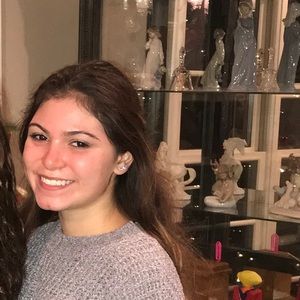 Meet your Posher, Anna